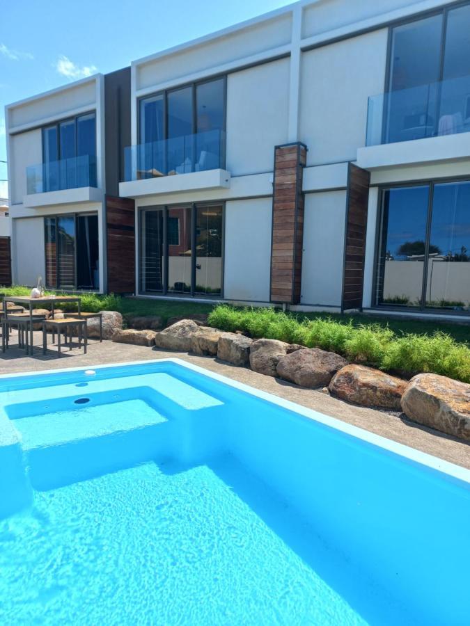 Bois Mapou Self Catering Apartments Unit 102 Rivière Noire Extérieur photo